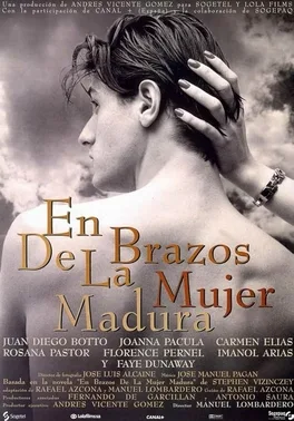 En brazos de la mujer madura poster