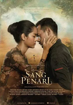 Sang Penari poster