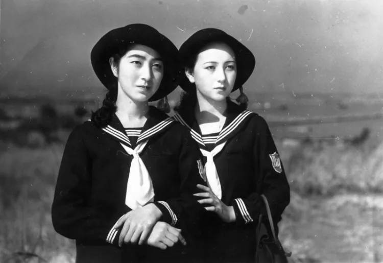 Japanese Girls At The Harbor poster