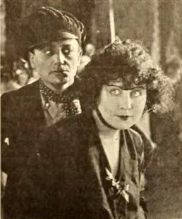 L'apache poster