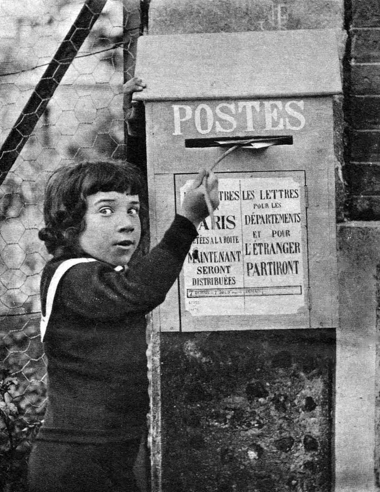 Bébé soigne son père poster