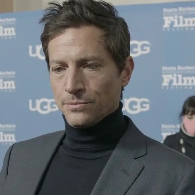 Simon Rex