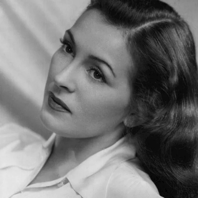 Nancy Kelly