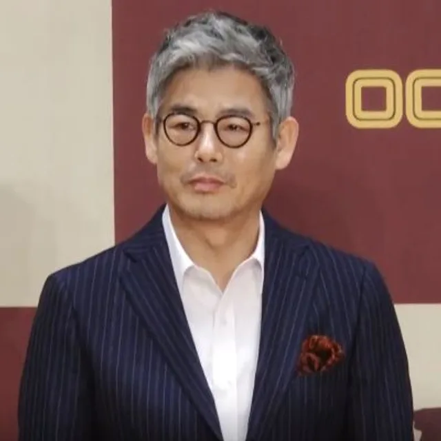 Sung Dong-il