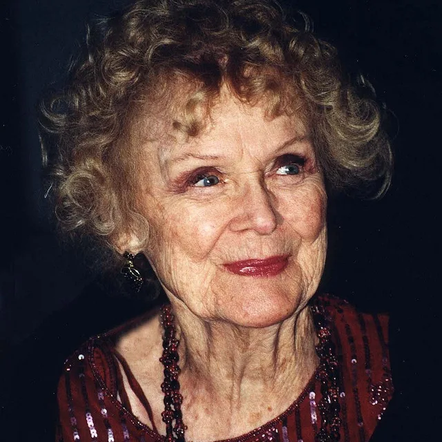 Gloria Stuart