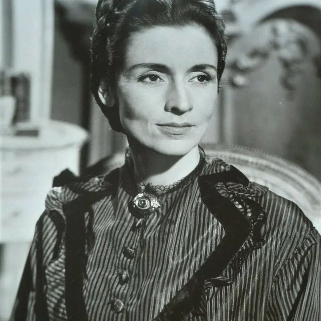 Rosalie Crutchley