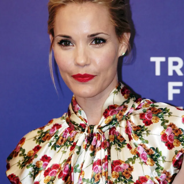Leslie Bibb