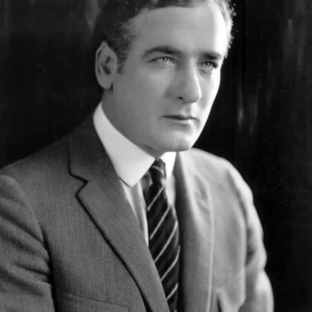 Tom Santschi