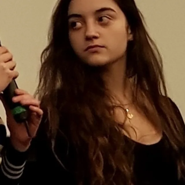 Luàna Bajrami