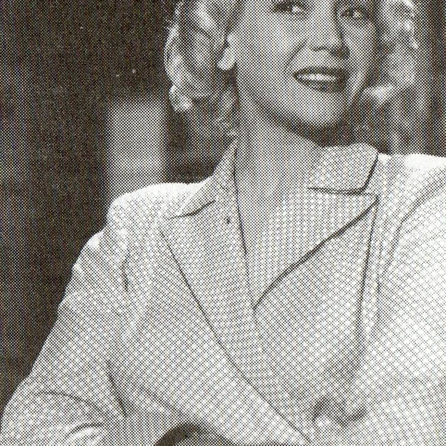 Elena Lucena