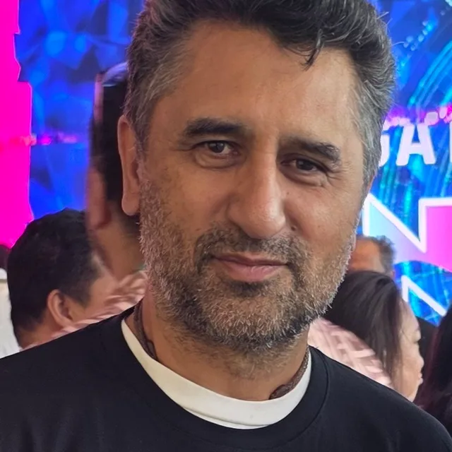 Cliff Curtis