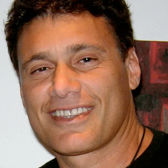 Steven Bauer
