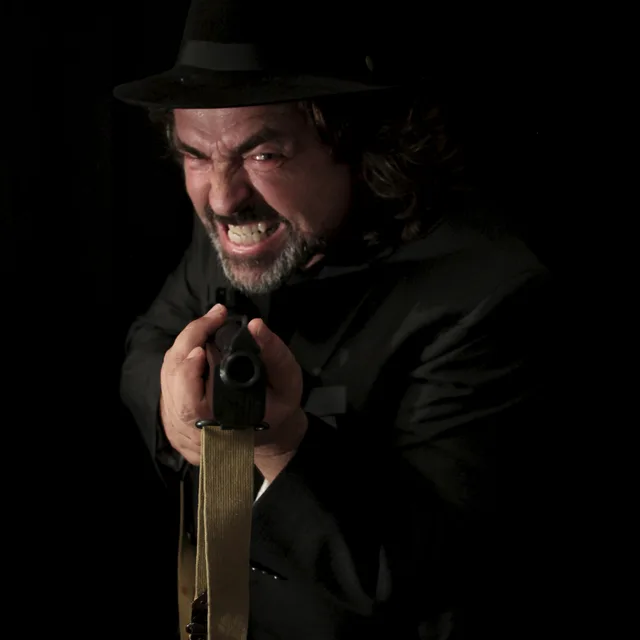 Angus Macfadyen