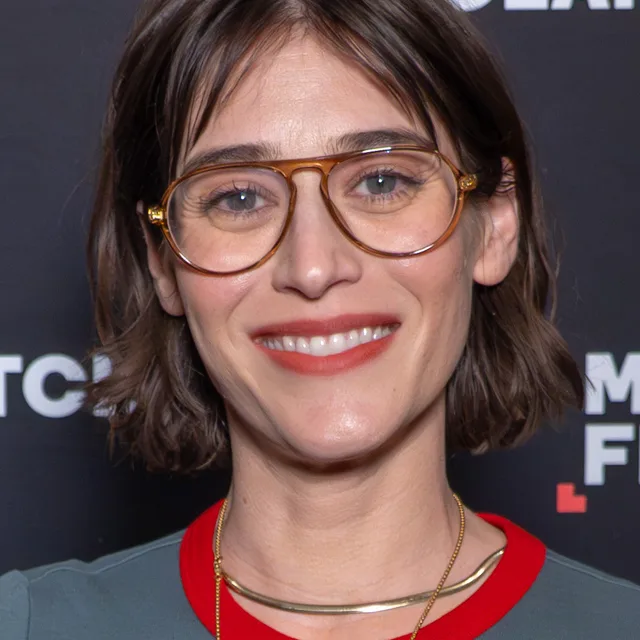 Lizzy Caplan