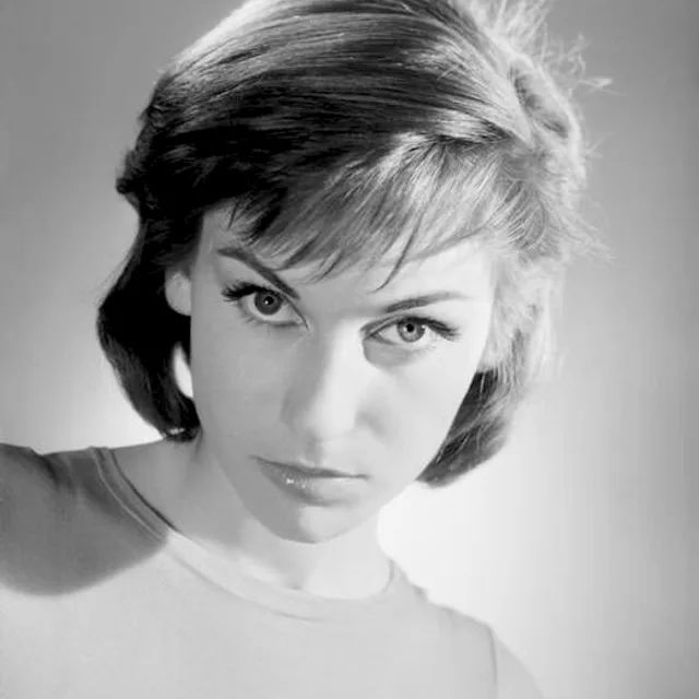 Estella Blain