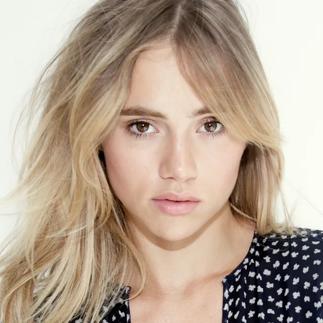 Suki Waterhouse