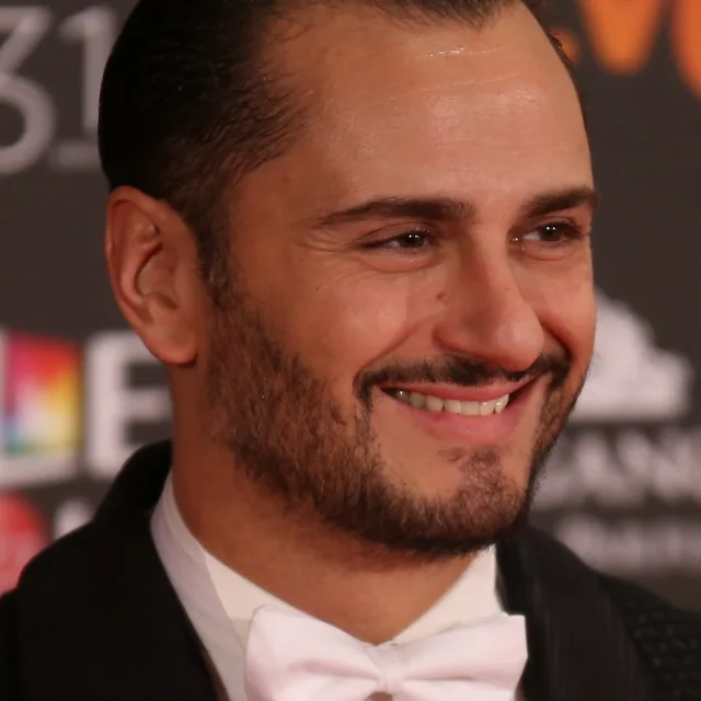 Asier Etxeandía
