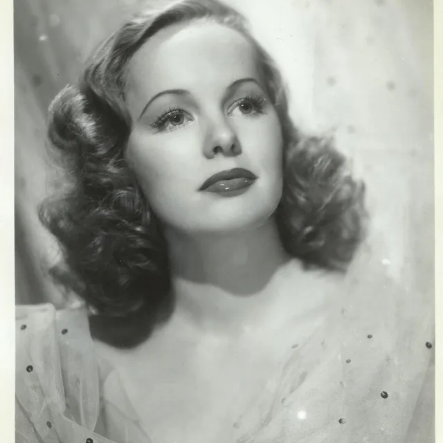 Peggy Cummins