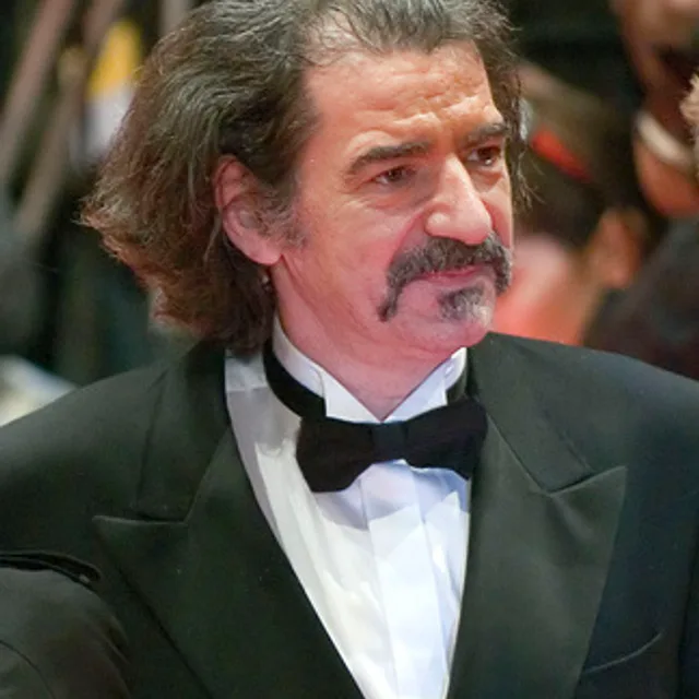 Miki Manojlović