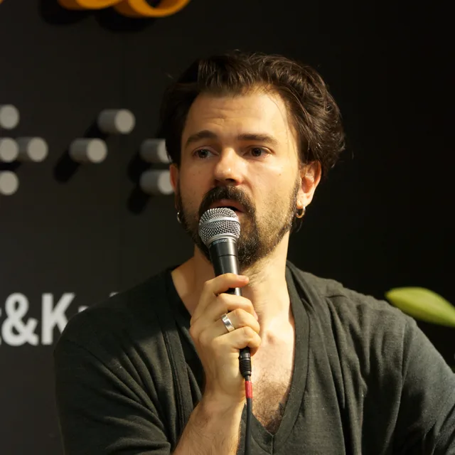 Nathan Larson