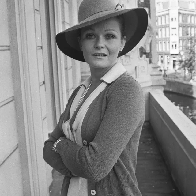 Valerie Perrine