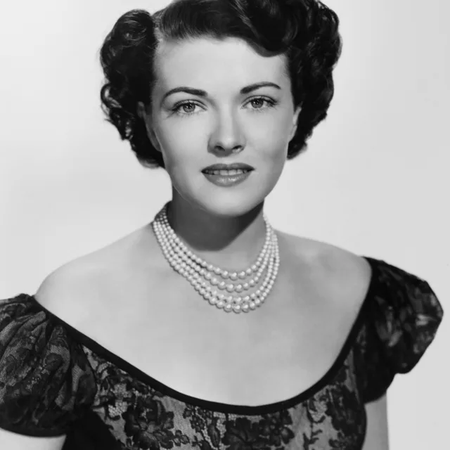 Paula Raymond
