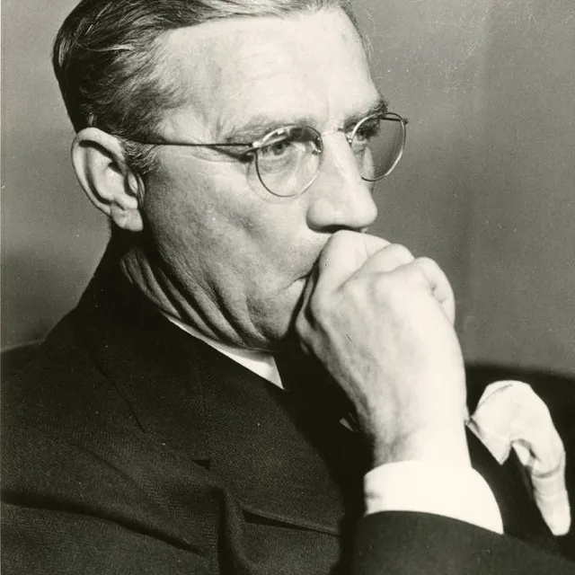 Lloyd Bacon