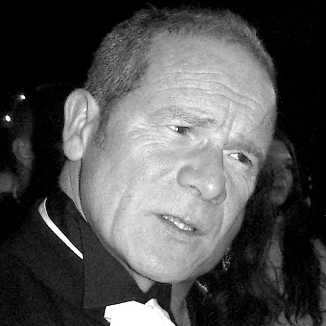 Peter Mullan