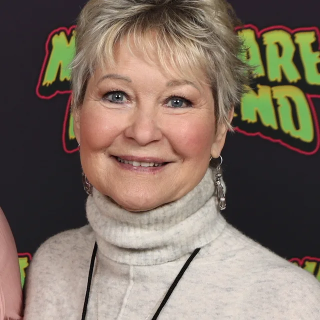 Dee Wallace