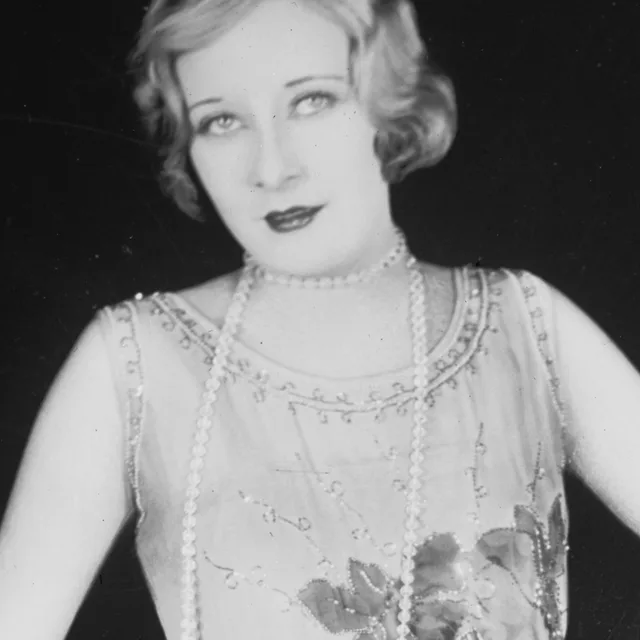 Gwen Lee