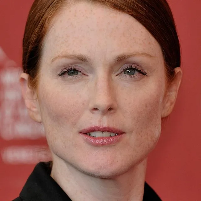 Julianne Moore