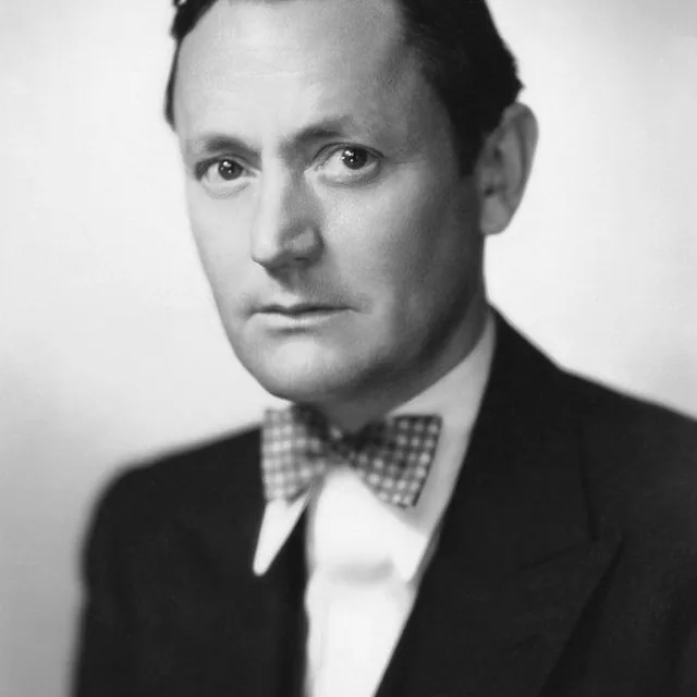 Roscoe Karns