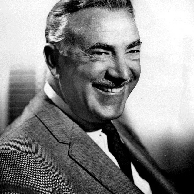 Raymond Bailey