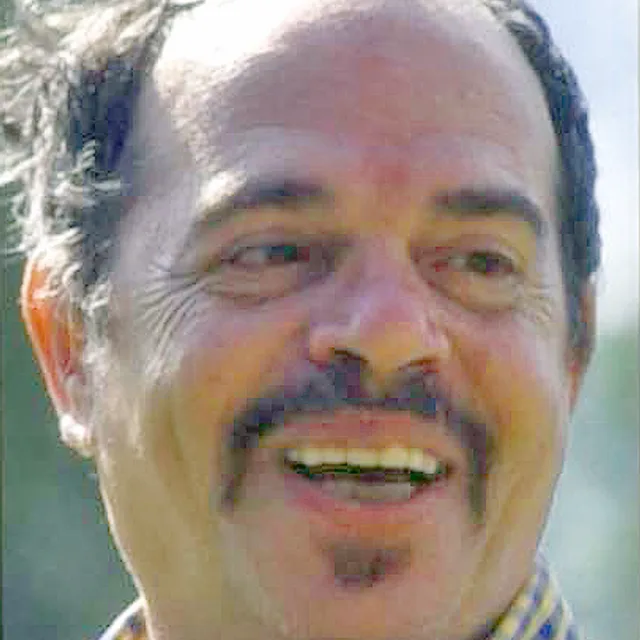 Ticky Holgado