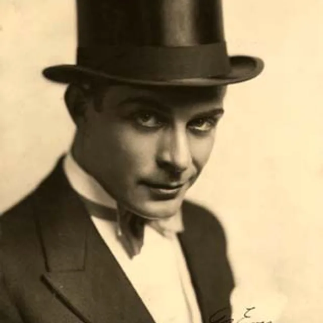 Earle Foxe