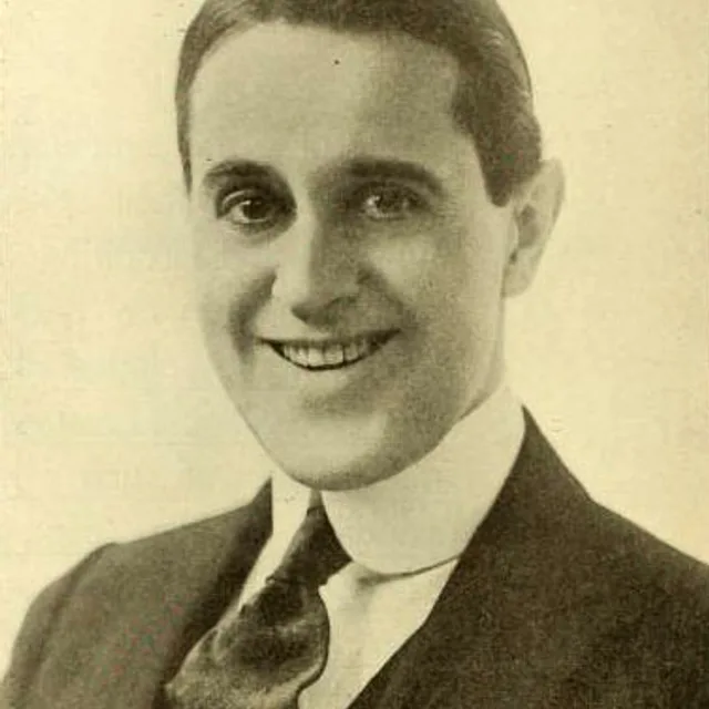 Taylor Holmes