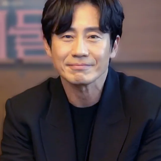 Shin Ha-kyun