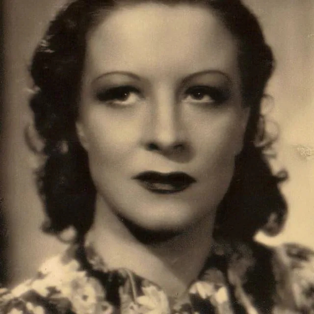 Anita Farra