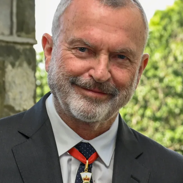 Sam Neill