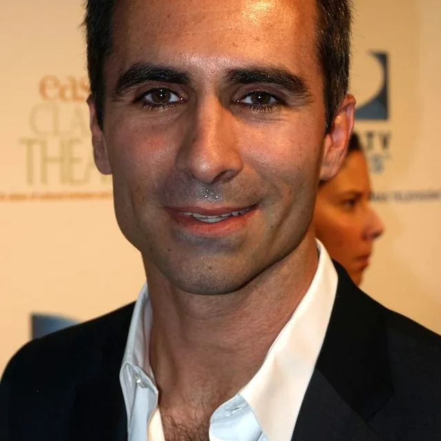 Nestor Carbonell