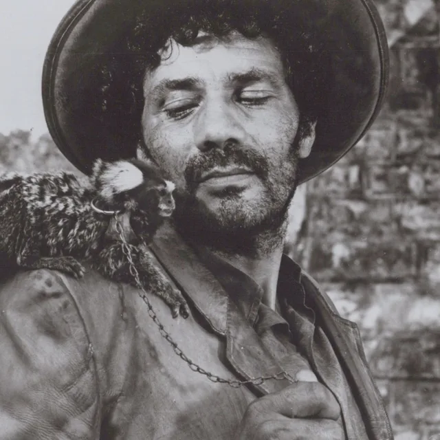 Enrique Lucero