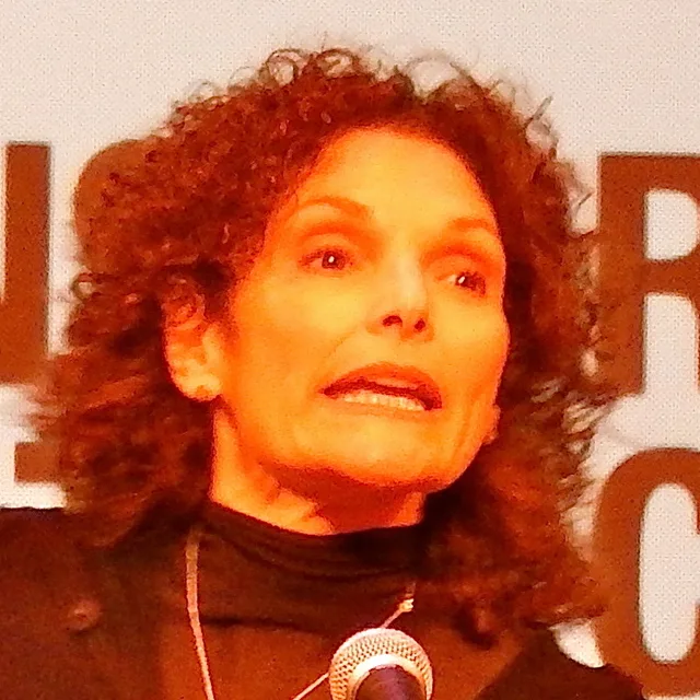Mary Elizabeth Mastrantonio