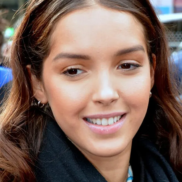 Lyna Khoudri