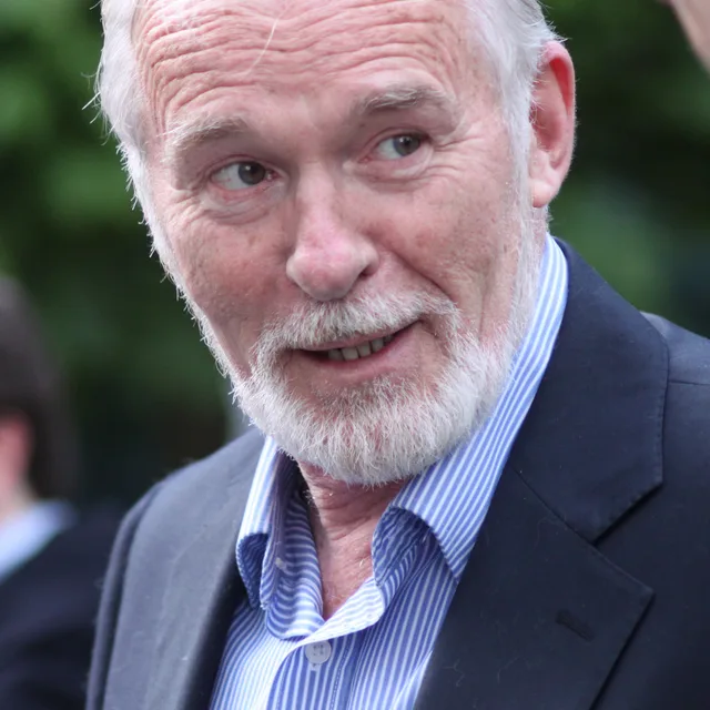 Ian McElhinney