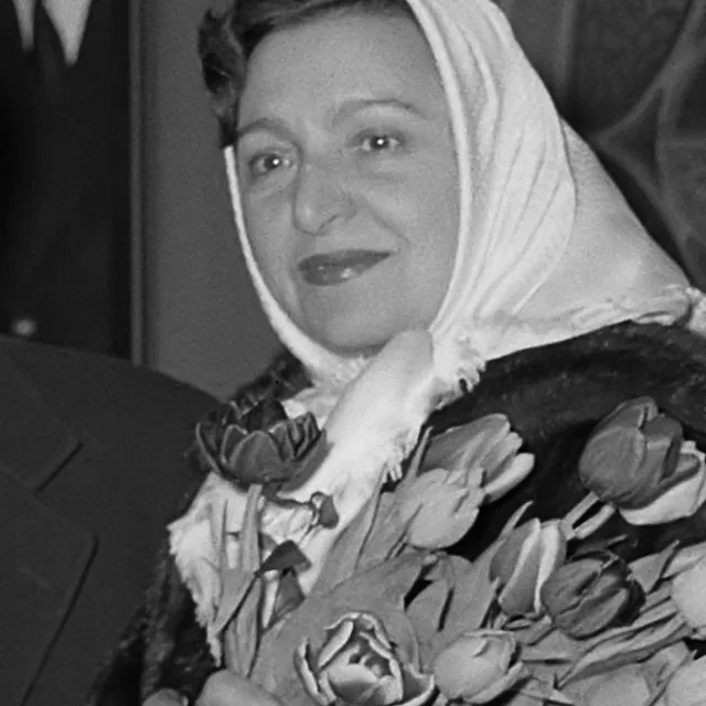 Marie Bell