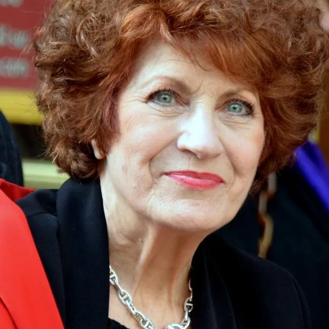 Andréa Ferréol