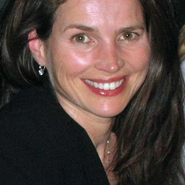 Julia Ormond