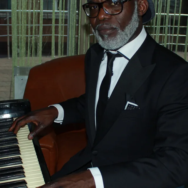 Eriq Ebouaney