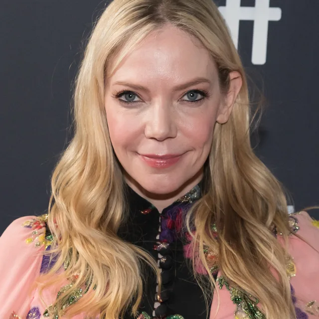 Riki Lindhome