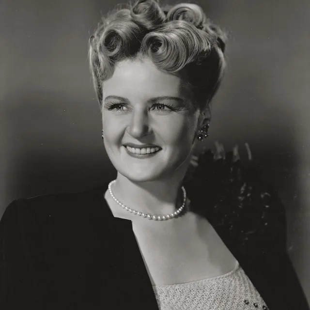 Moyna Macgill